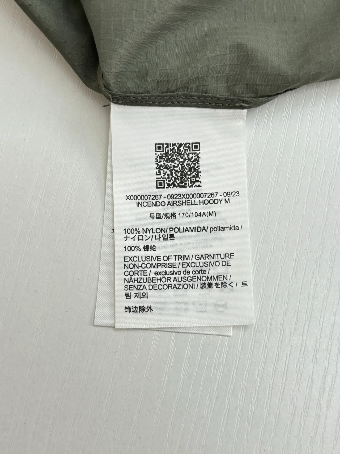 ARC‘TERY ， ， 。 ， 。 ，Squamish ， ， 。 ， ， ， 。 、 ，Arcteryx Squamish 。 Size：S/M/L/XL/XXL